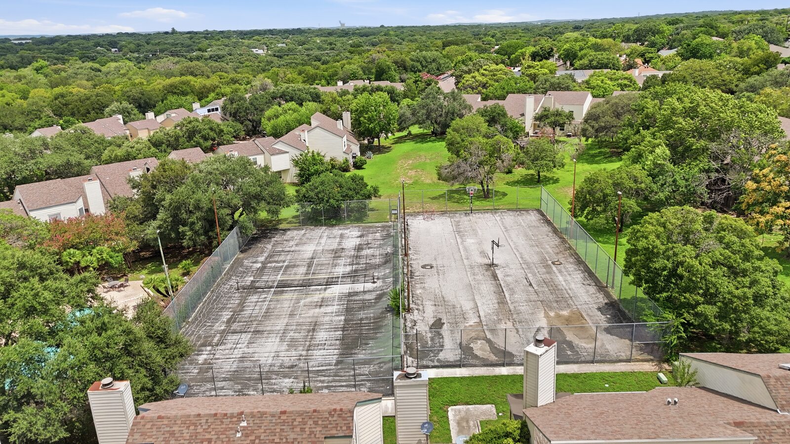 Aerial view of 8515 Echo Creek Lane and the Echo Creek community (photo 14 of 71)